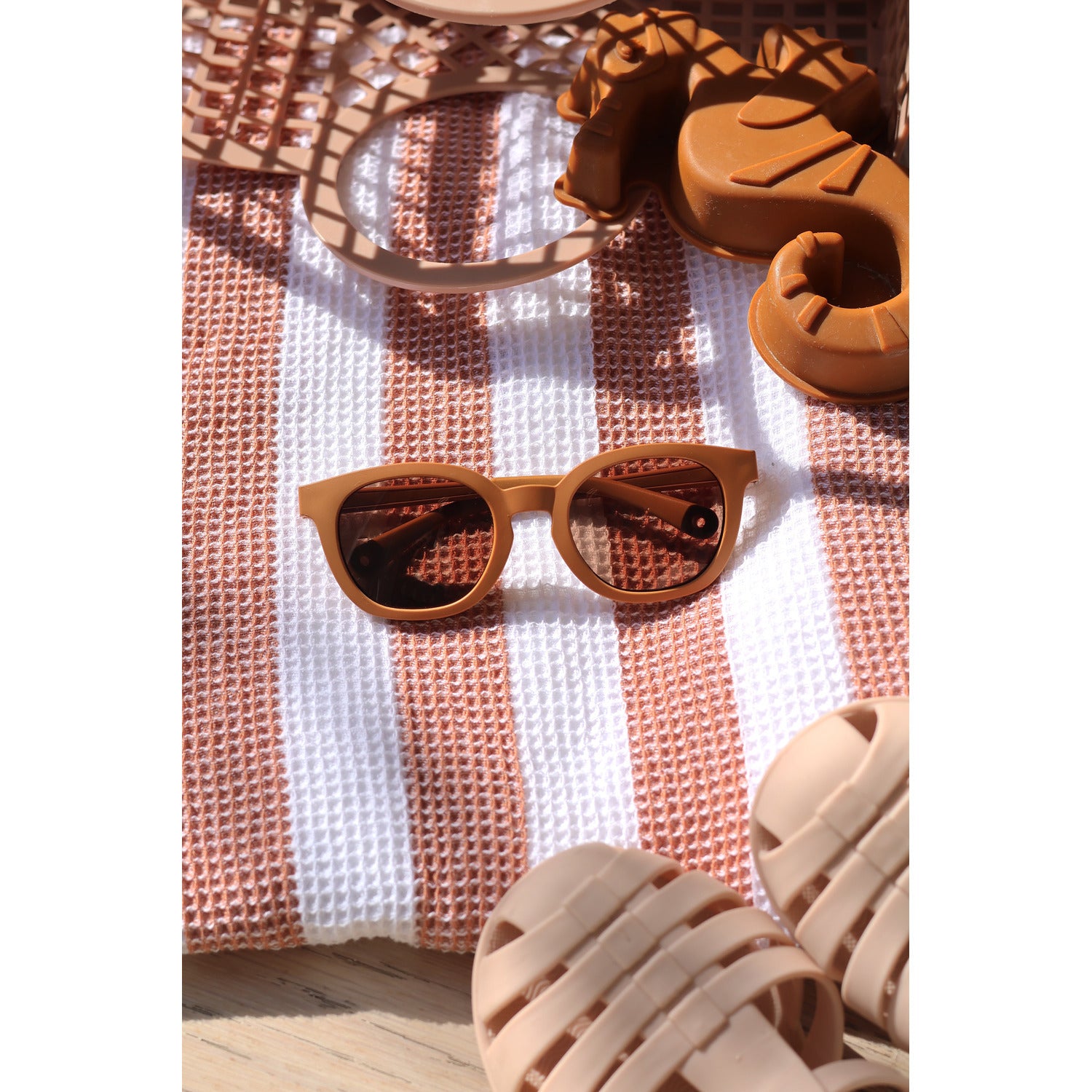 #color_Caramel