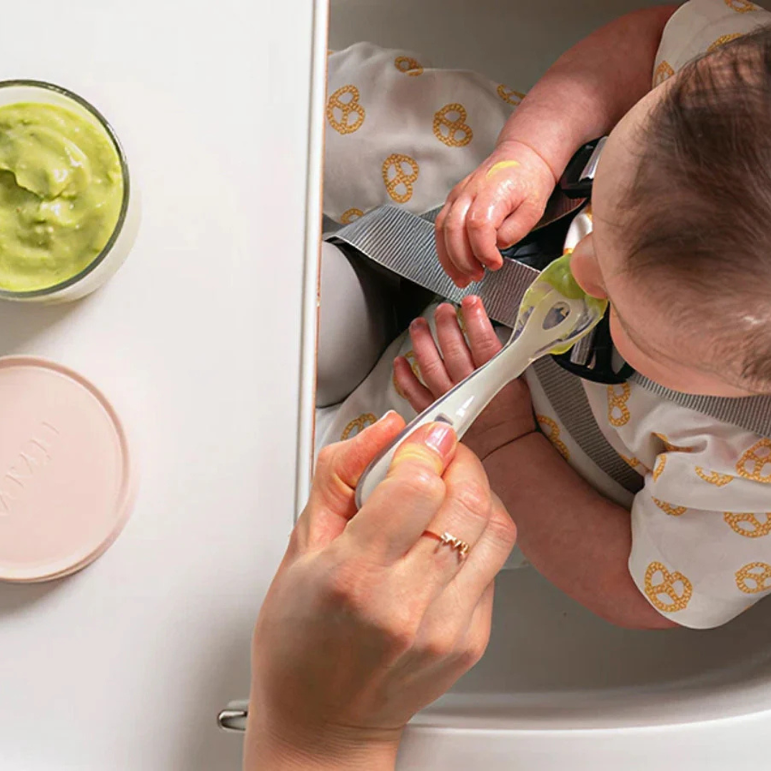 How to start solids - around the world