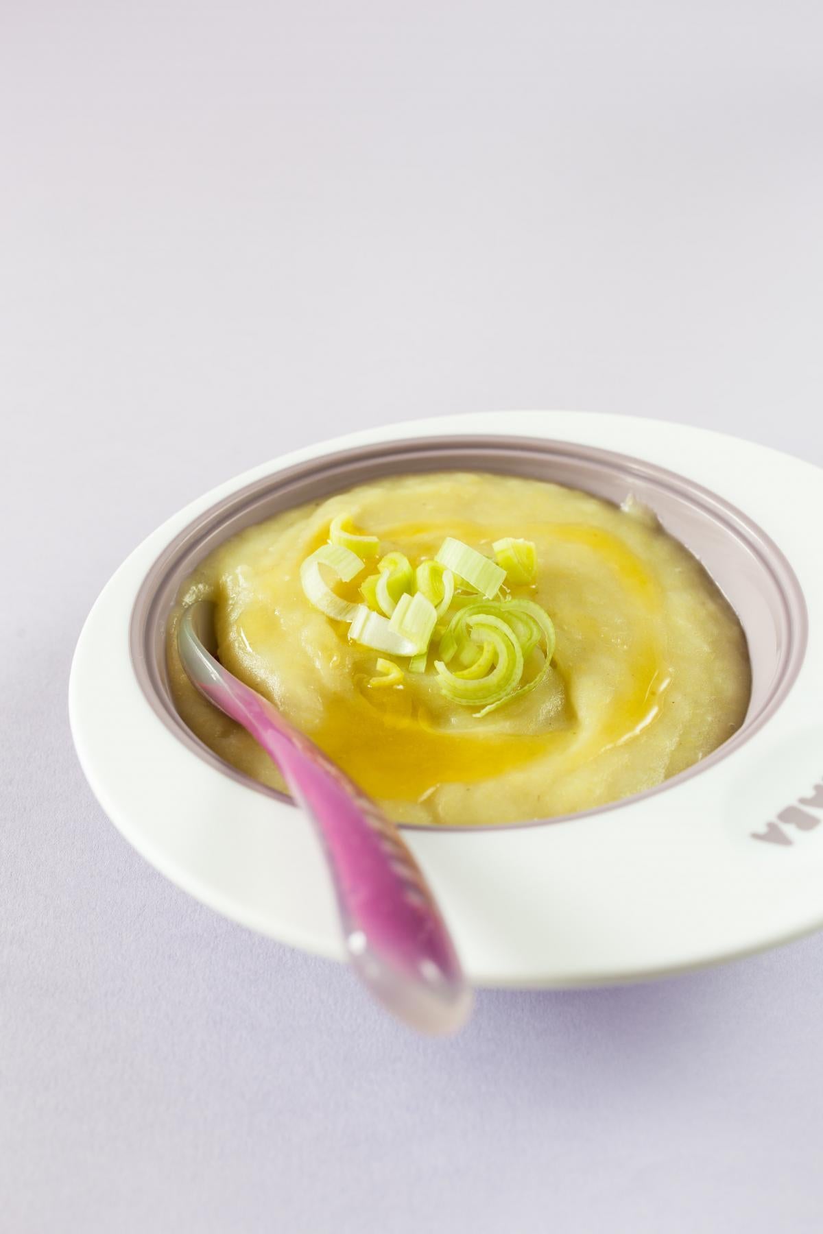 Mashed potatoes in a casserole dish