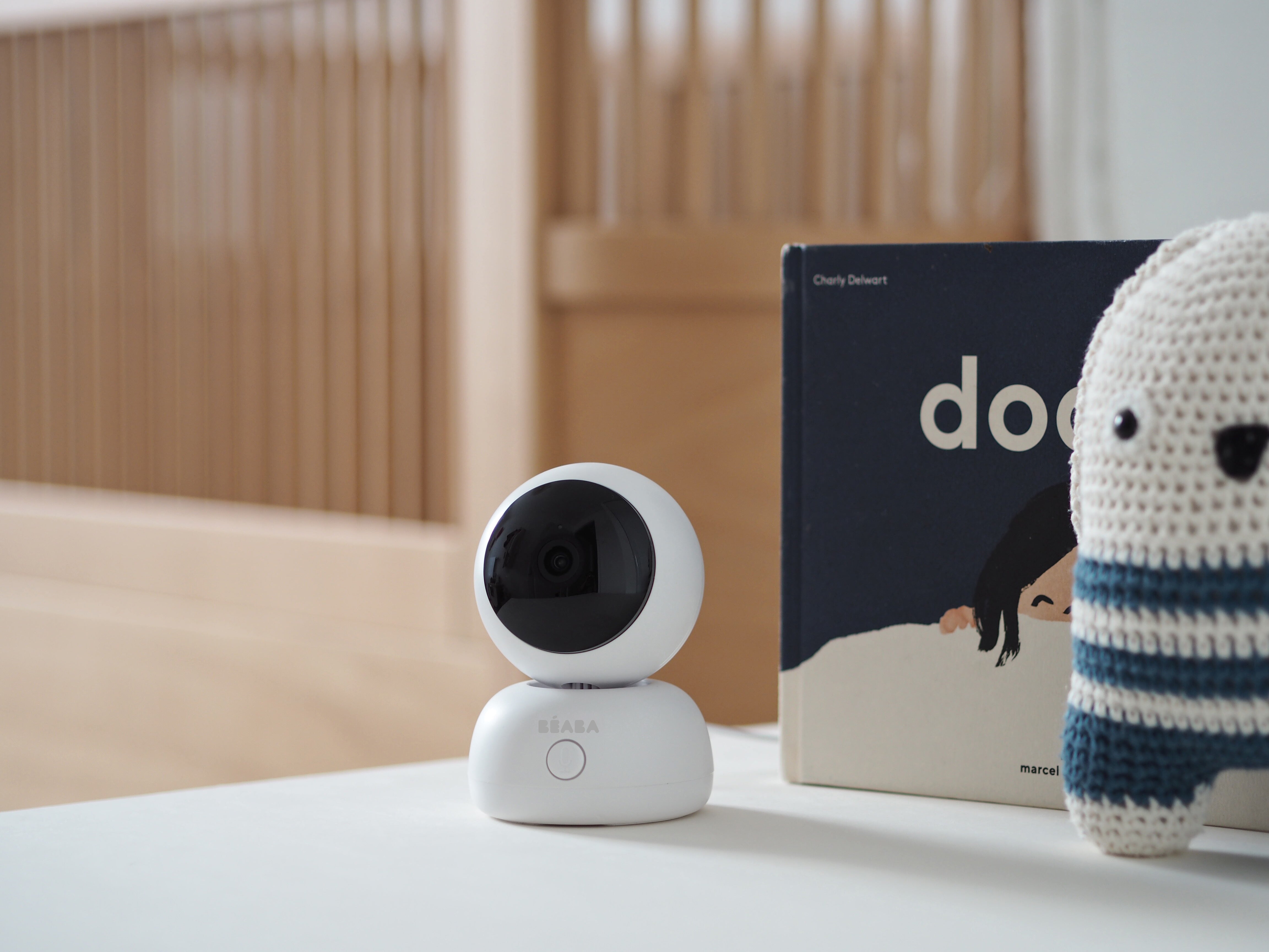 二合一Zen優質300萬像素攝影機，5吋高清720p專用顯示器，Wifi嬰兒視訊監視器